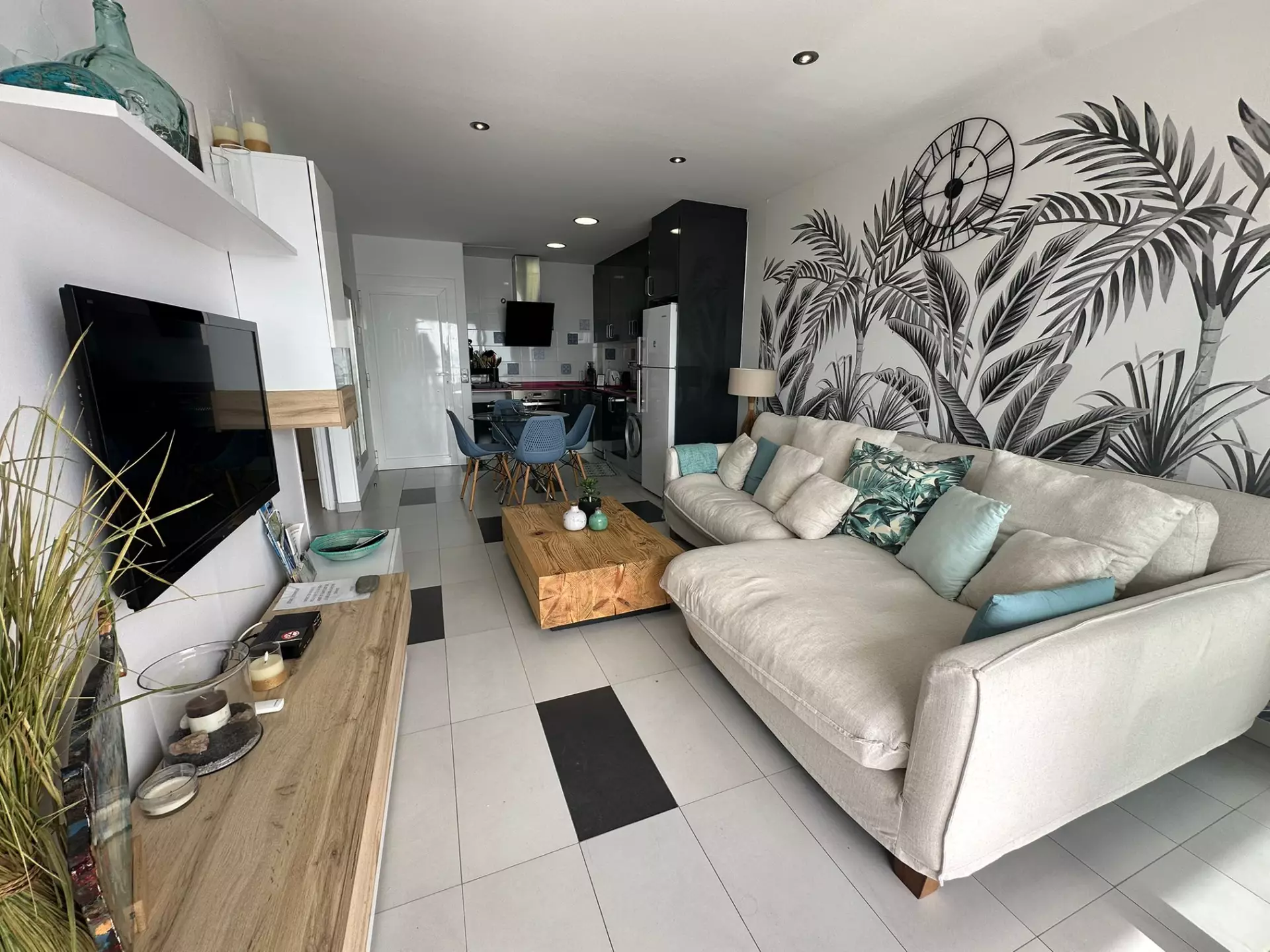 Appartement avec vue sur la mer et LICENCE TOURISTIQUE à Puig Rom