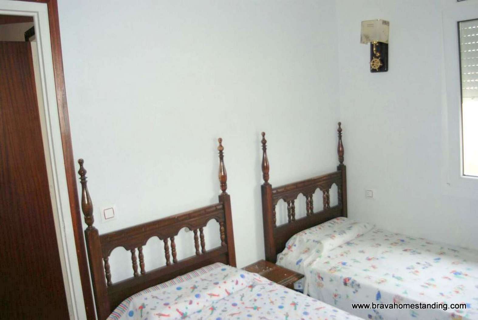 Bonica casa amb amarre en venda a Empuriabrava