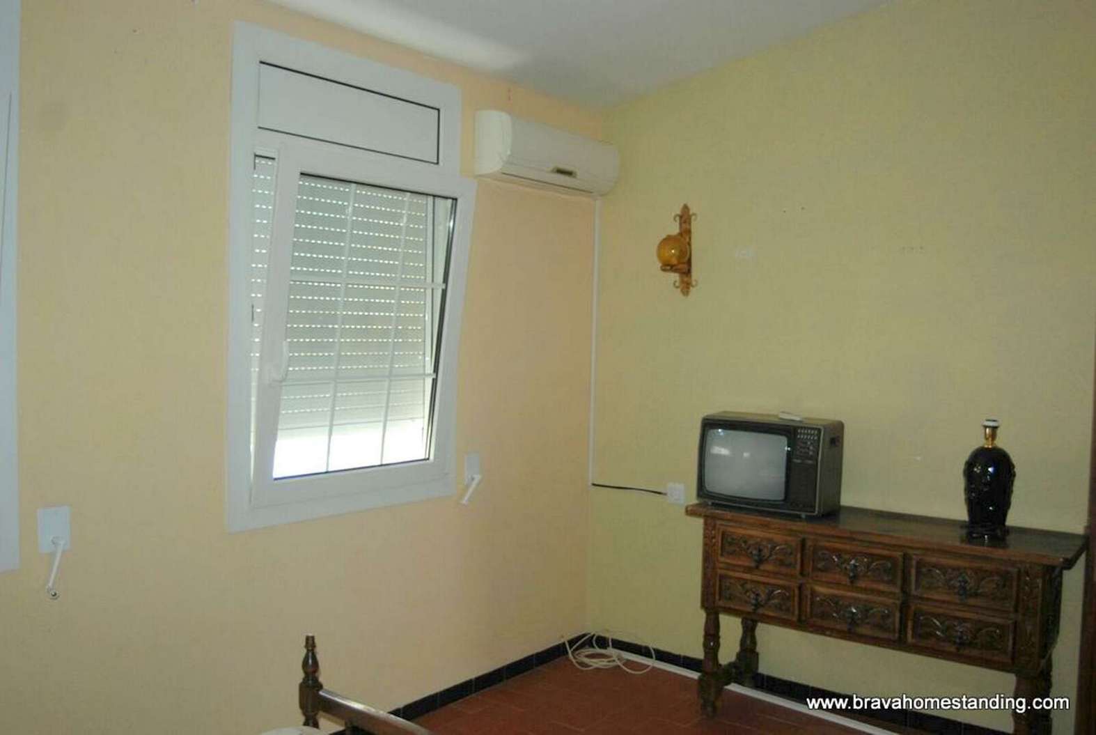 Bonica casa amb amarre en venda a Empuriabrava