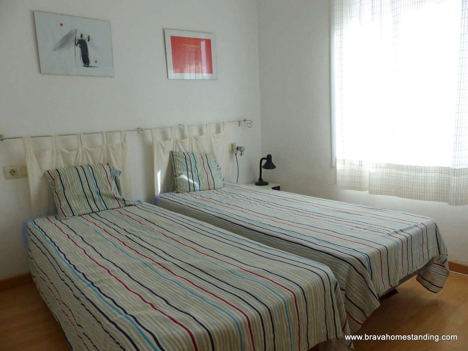 LOVELY ONE BEDROOM APARTMENT NEAR THE BEACH FOR SALE IN ROSAS
