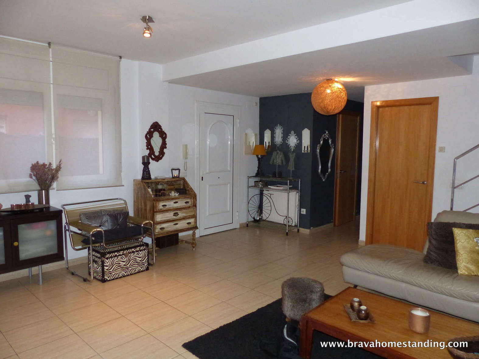 Modern and spacious house for sale in Empuriabrava