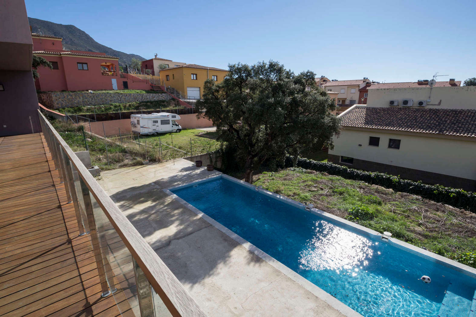 Villa moderna amb piscina en venda a Palau Saverdera
