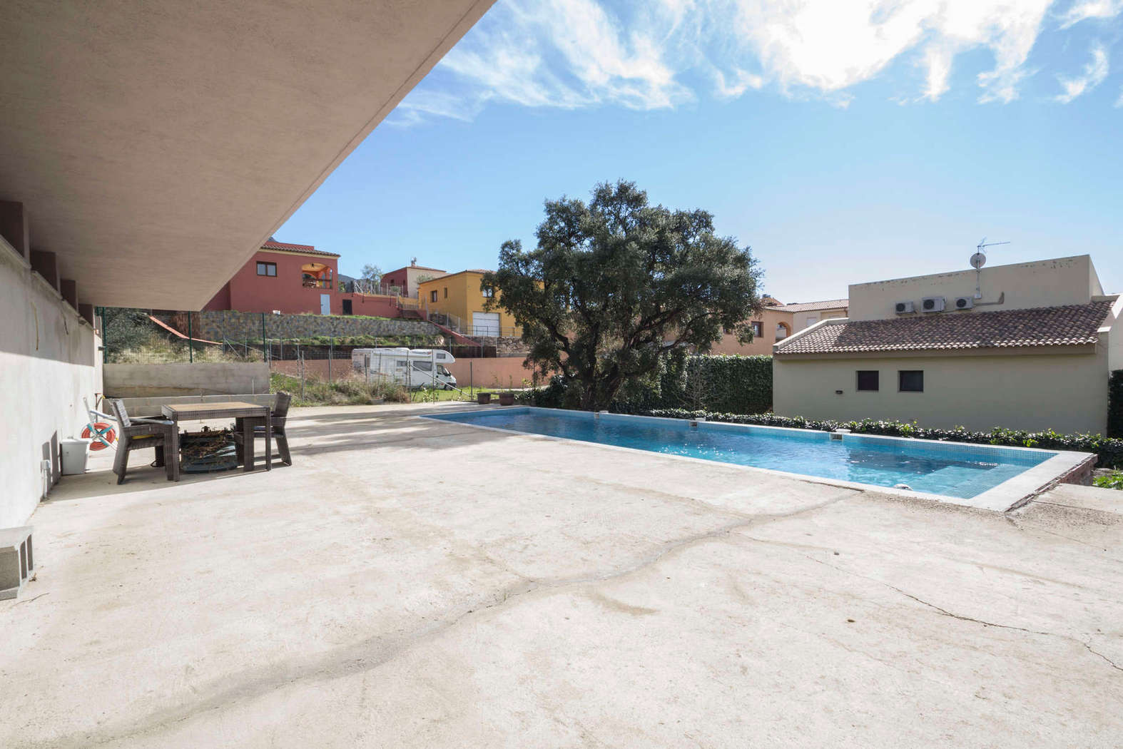 Modern villa with pool for sale in Palau Saverdera