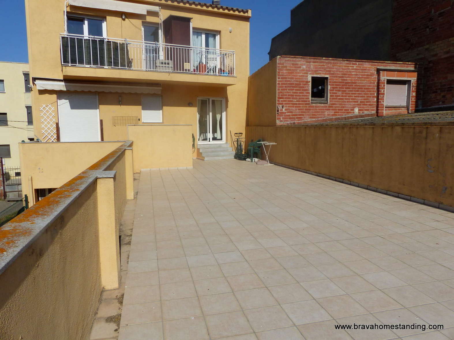 Recientes apartamento se vende en Castelló d'Empúries