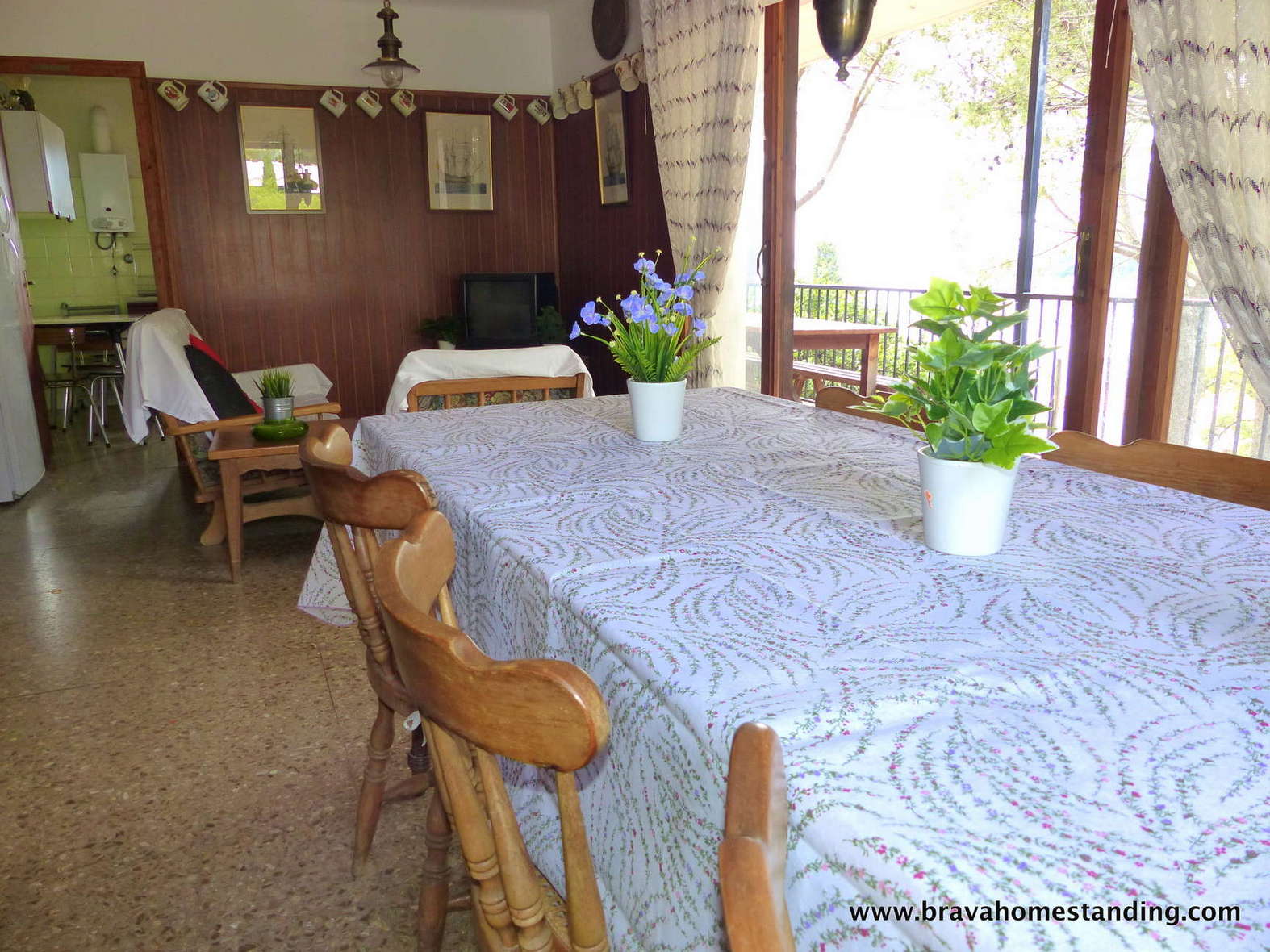 Nice apartment at 20m from the beach of Canyelles for sale