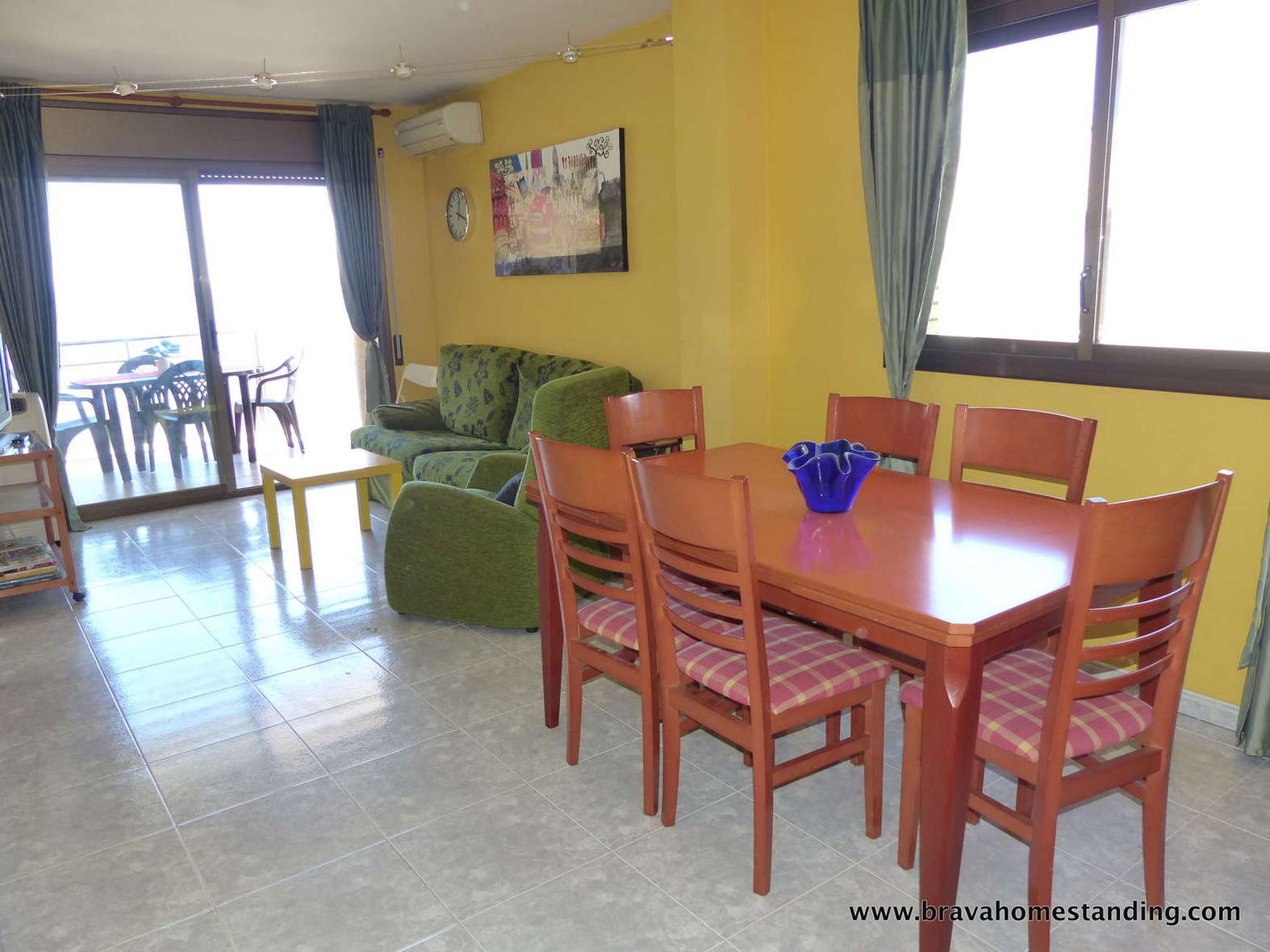Magnífico apartamento en 1ª línea de mar en venta en Salatar - Rosas 