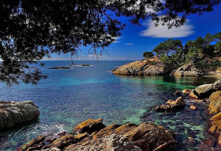 The Costa Brava in video